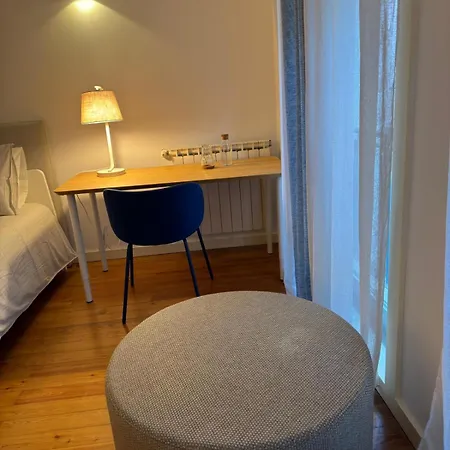 아파트 Modern 4-Bedroom Apartment In Bairro Alto, Lisbon