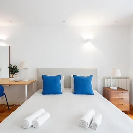 Apartamento Modern 4-bedroom In Bairro Alto, Lisboa