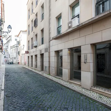 Modern 4-bedroom In Bairro Alto, Lisboa