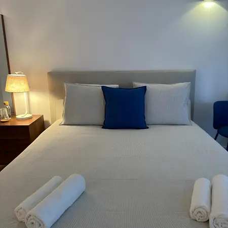 Apartmán Modern 4-Bedroom Apartment In Bairro Alto, Lisbon *